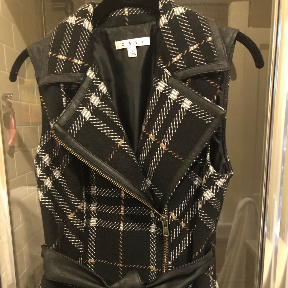 CAbi Grid vest size S